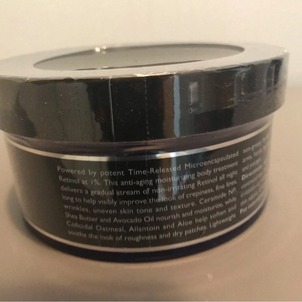 Peter Thomas Roth Retinol Fusion PM Body Moisturizing Treatment - Black